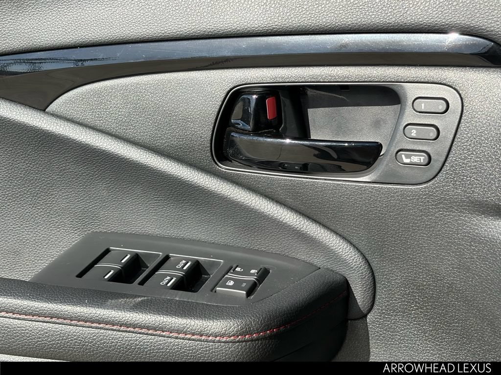 Used 2025 Honda Passport Black Edition image 23