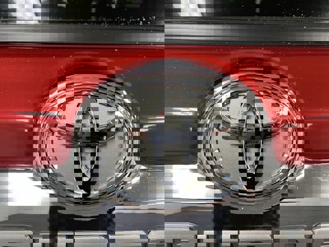 Used 2022 Toyota 4Runner Limited image 32