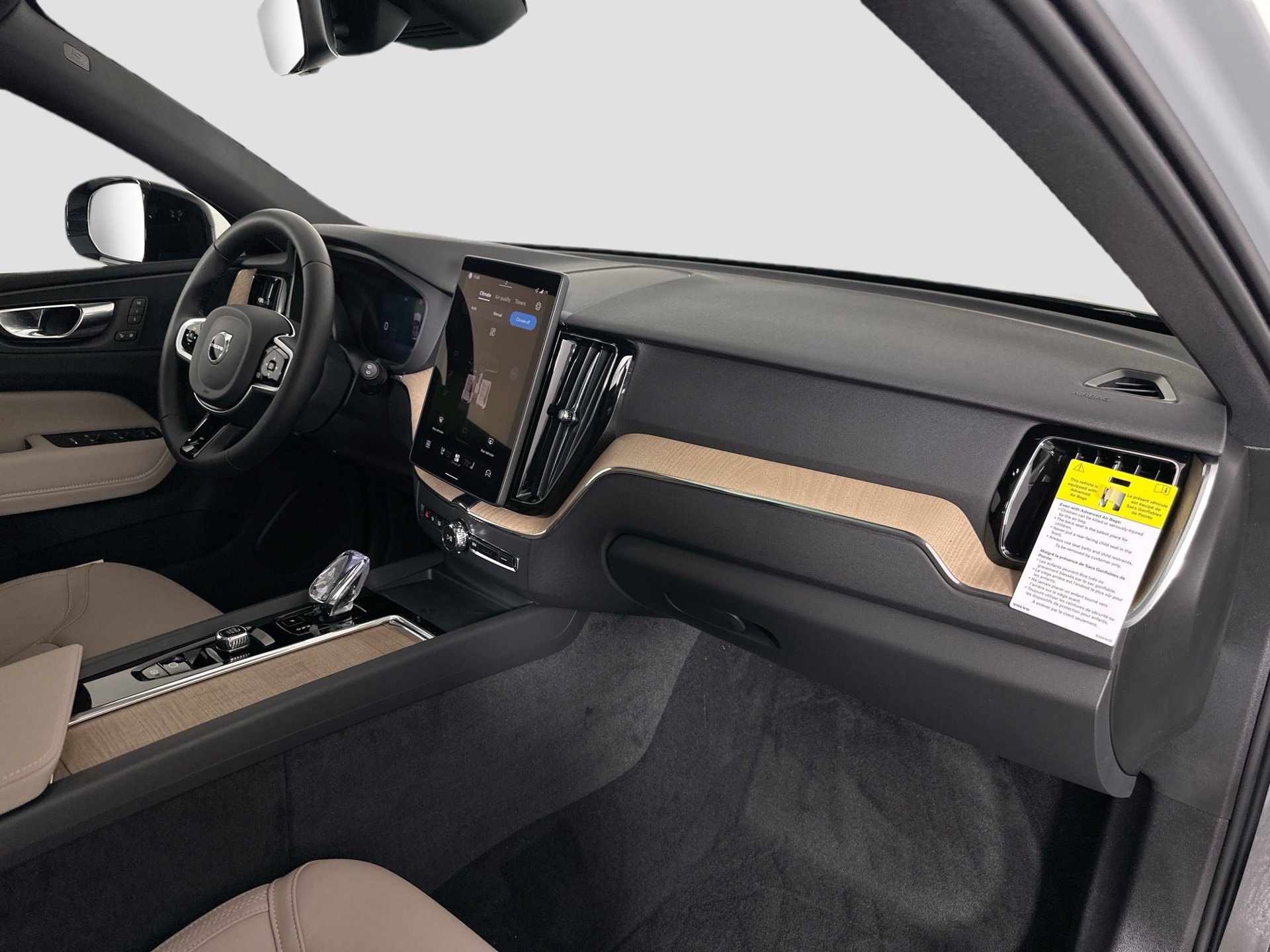 New 2026 Volvo XC60 B5 Plus w/ Protection Package Premier AWD/4WD image 30
