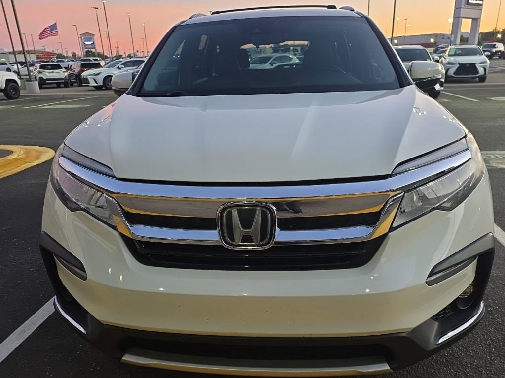 Used 2019 Honda Pilot Touring image 2