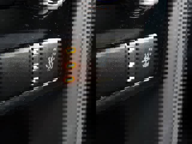 Used 2022 Subaru Ascent Limited w/ Technology Package image 38