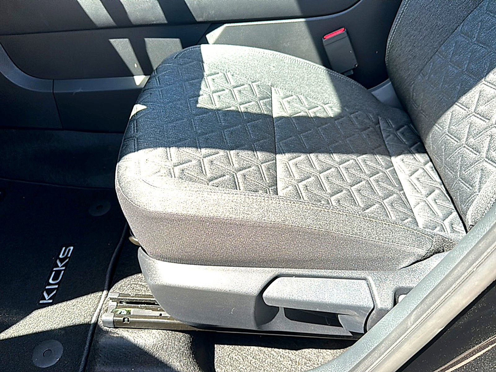 New 2026 Nissan Kicks SV w/ SV Premium Package image 12