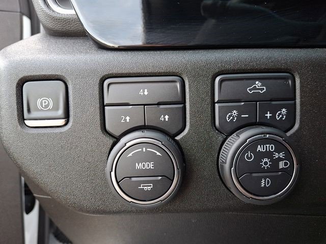 Certified 2025 Chevrolet Silverado 2500 LT w/ Convenience Package image 28