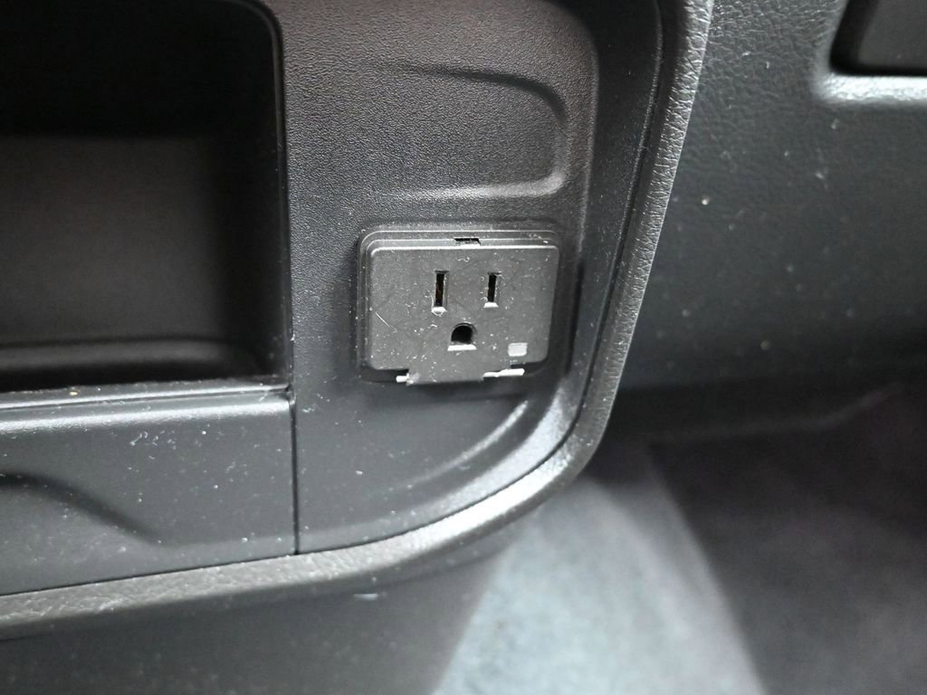 Used 2024 RAM 2500 Laramie image 18