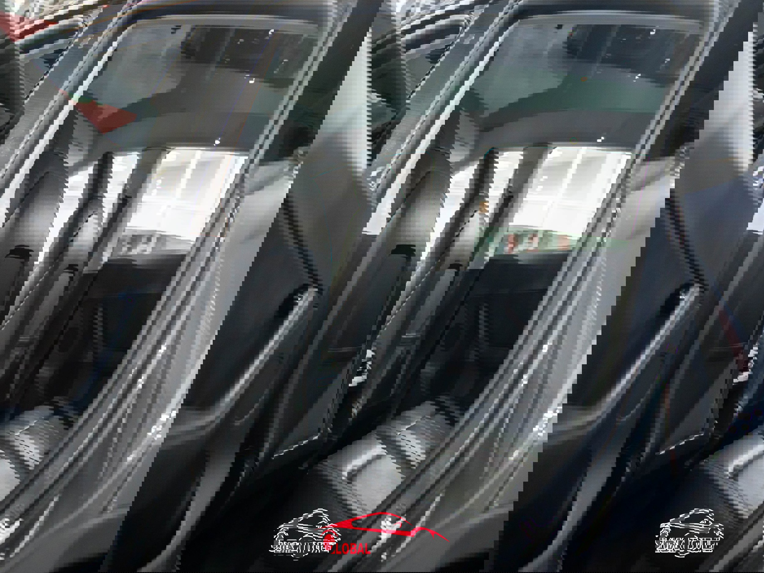 Used 2020 Tesla Model Y Long Range image 21