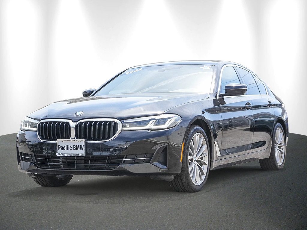 Certified 2023 BMW 530i w/ Convenience Package RWD image 3