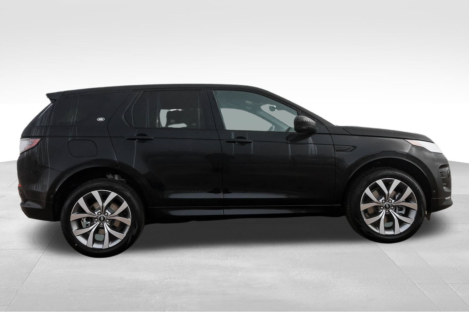 New 2026 Land Rover Discovery Sport Landmark AWD/4WD image 4