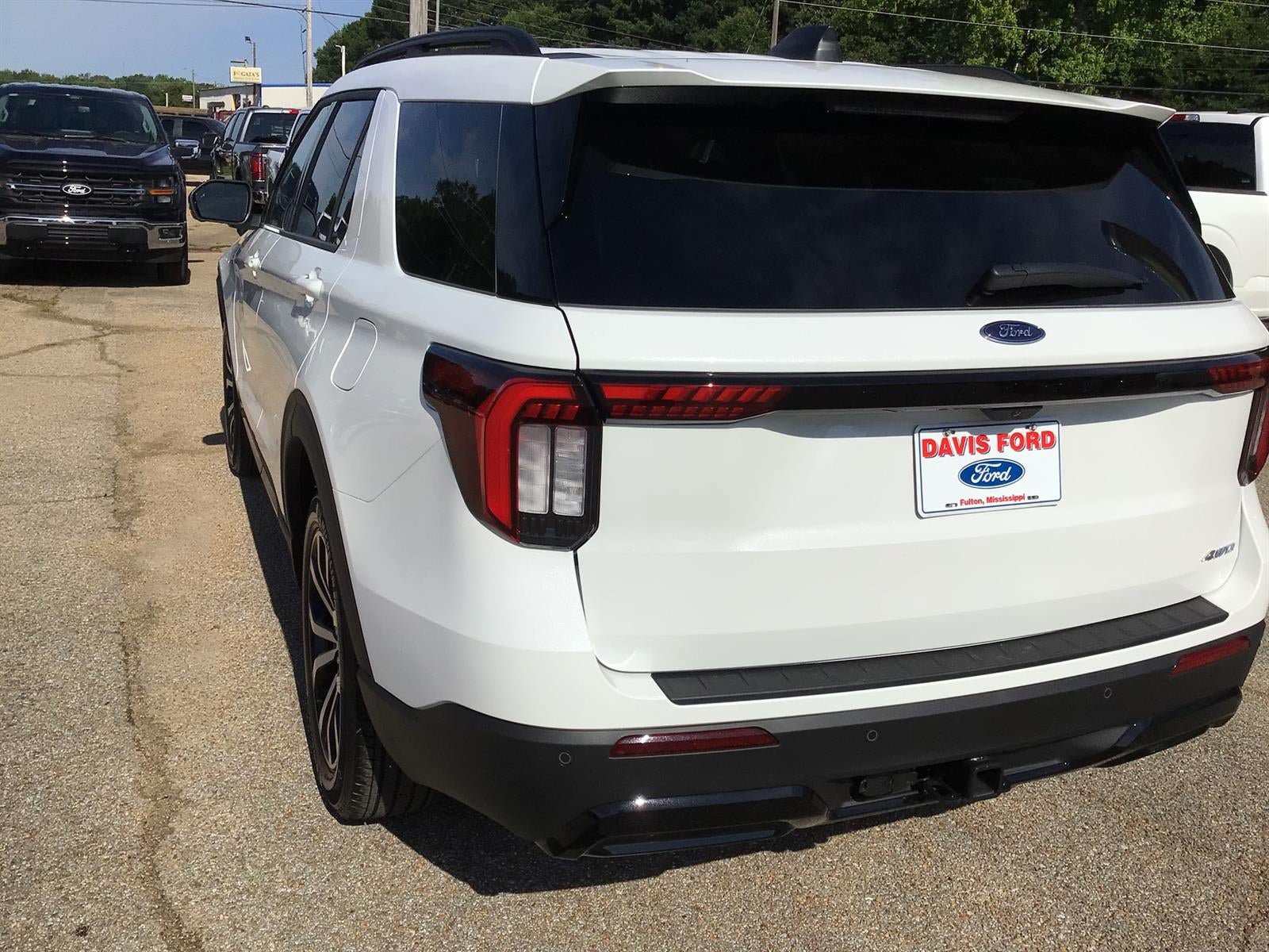 New 2026 Ford Explorer ST-Line AWD/4WD image 11