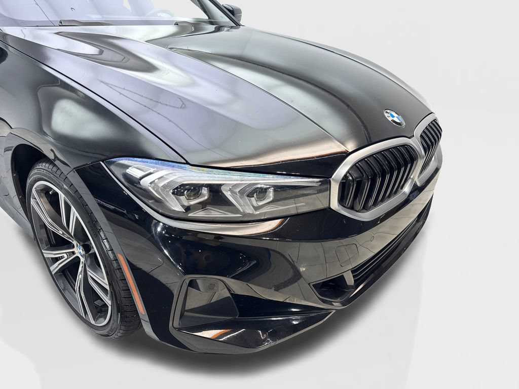 Used 2023 BMW 330i Sedan w/ Convenience Package RWD image 17