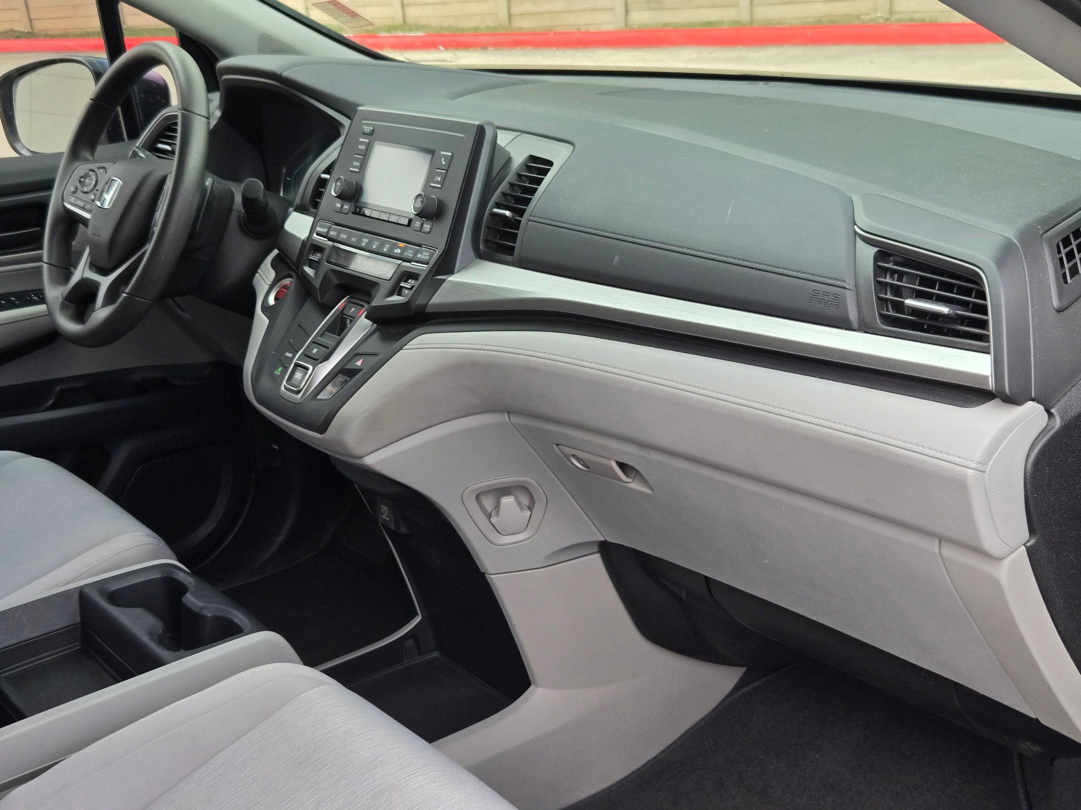 Used 2018 Honda Odyssey LX image 27