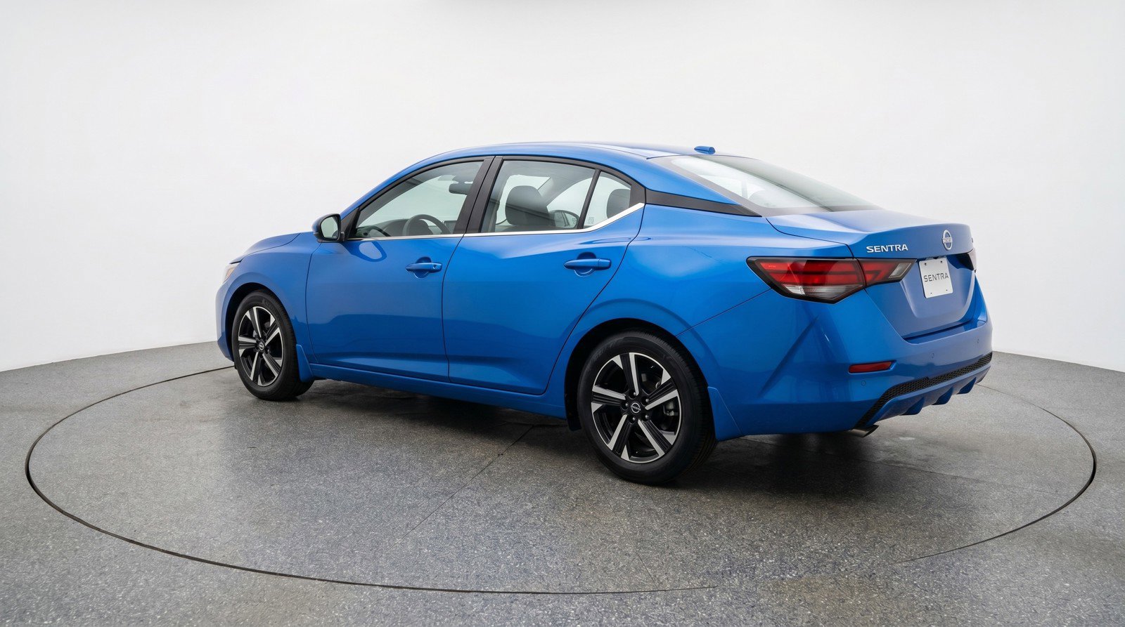 Used 2025 Nissan Sentra SV FWD image 6