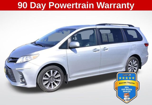Used 2020 Toyota Sienna XLE w/ XLE Navigation Package image 1