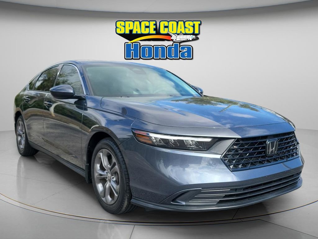 Used 2023 Honda Accord EX image 13