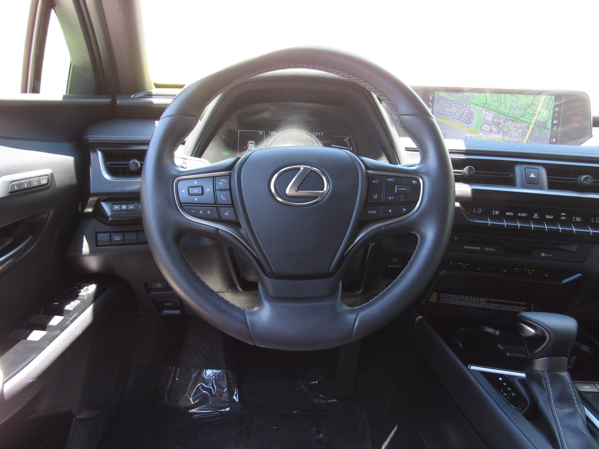 Used 2022 Lexus UX 250h w/ Luxury Package AWD/4WD image 26
