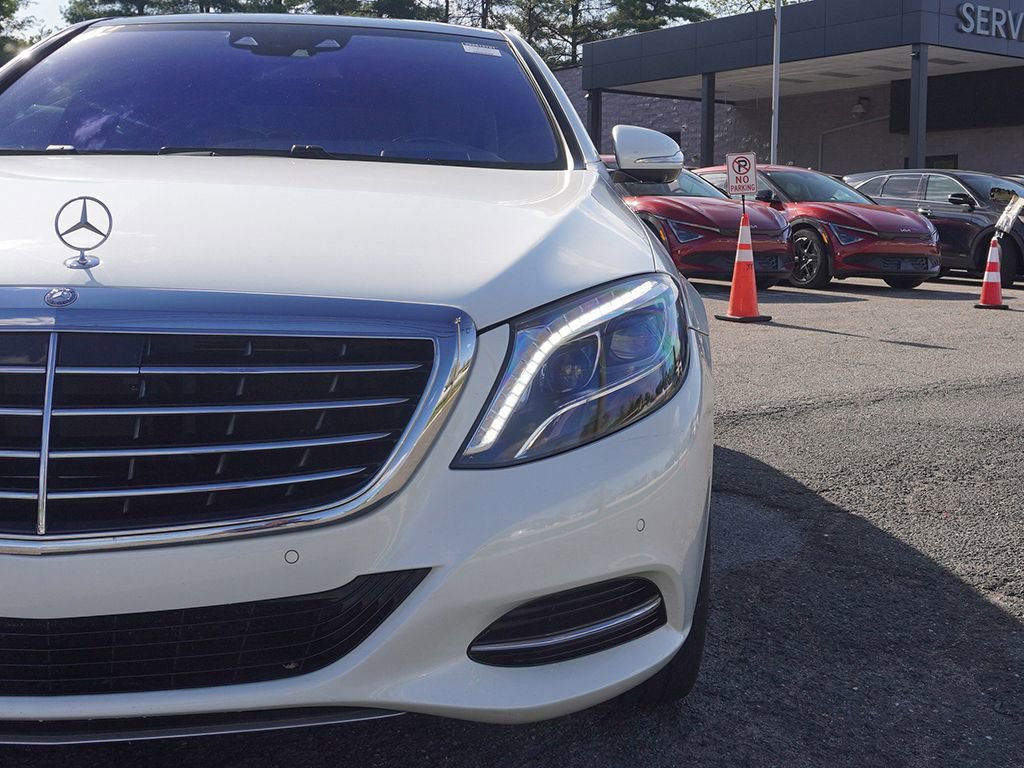 Used 2017 Mercedes-Benz S 550 4MATIC Sedan image 18