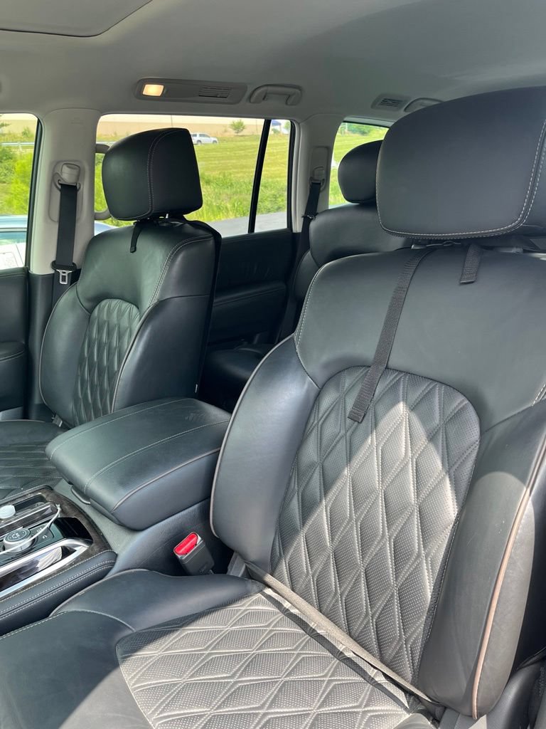 Used 2023 Nissan Armada Platinum w/ Captain's Chairs Package AWD/4WD image 4
