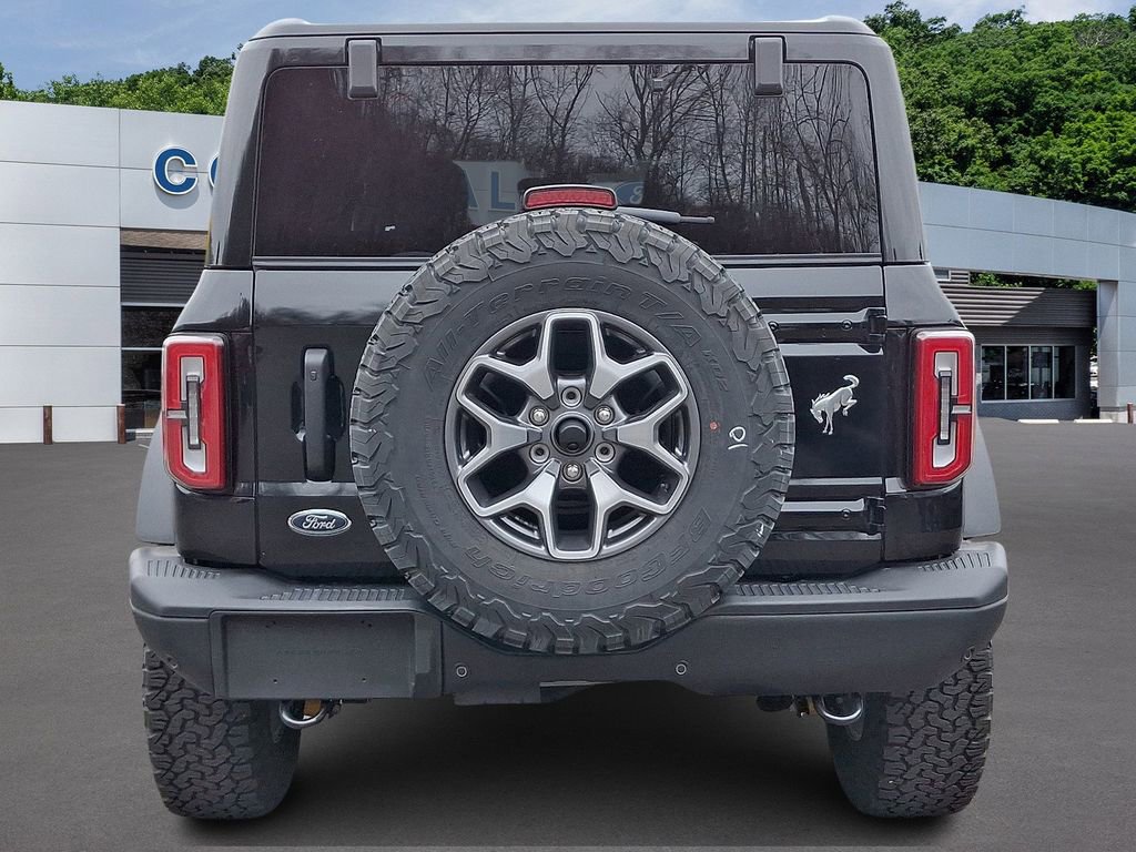 Certified 2025 Ford Bronco Badlands image 5