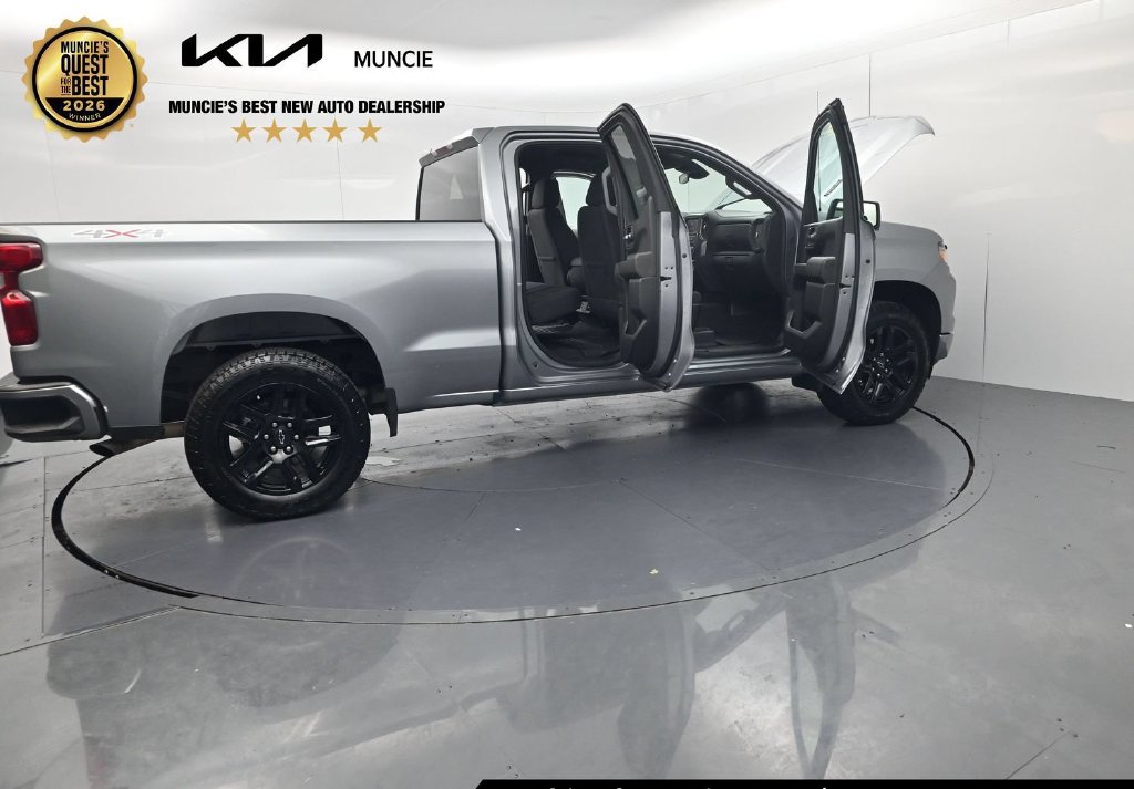 Used 2026 Chevrolet Silverado 1500 Custom w/ LPO, Dark Essentials Package AWD/4WD image 59