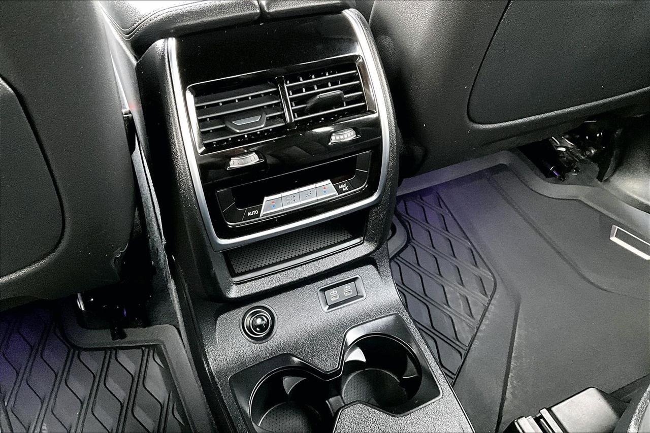 Used 2019 BMW X7 xDrive50i w/ M Sport Package image 12