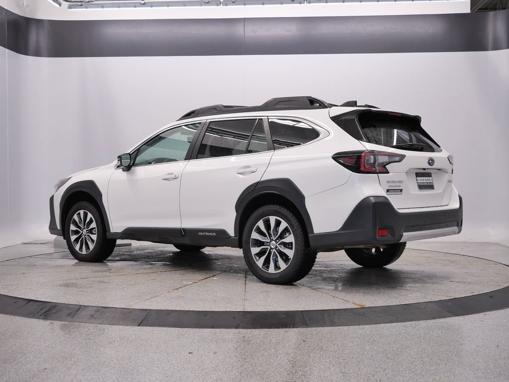 Used 2024 Subaru Outback Limited AWD/4WD image 3