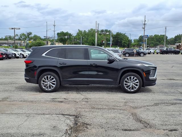 Used 2025 Buick Enclave Preferred AWD/4WD image 18