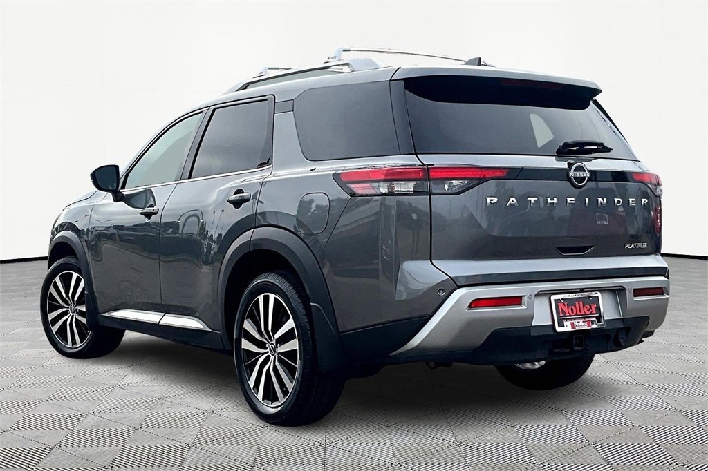 Used 2024 Nissan Pathfinder Platinum w/ Cargo Package image 13