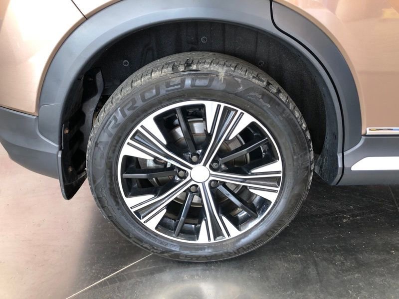 Used 2018 Mitsubishi Eclipse Cross SE image 9