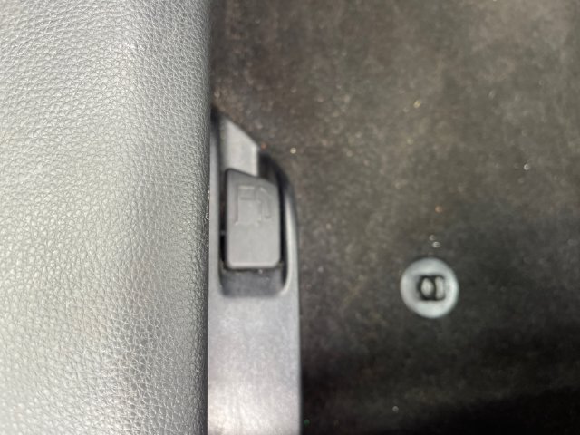 Used 2025 Toyota Corolla SE FWD image 17