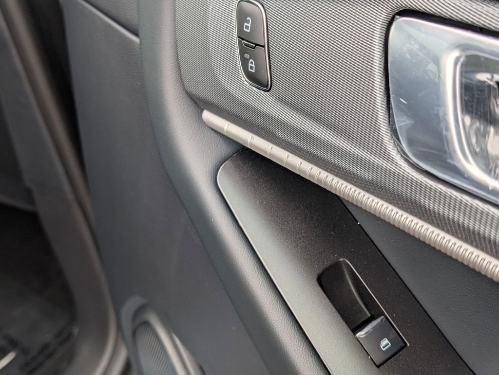 New 2026 Ford Explorer ST-Line w/ ST-Line Street Pack image 50