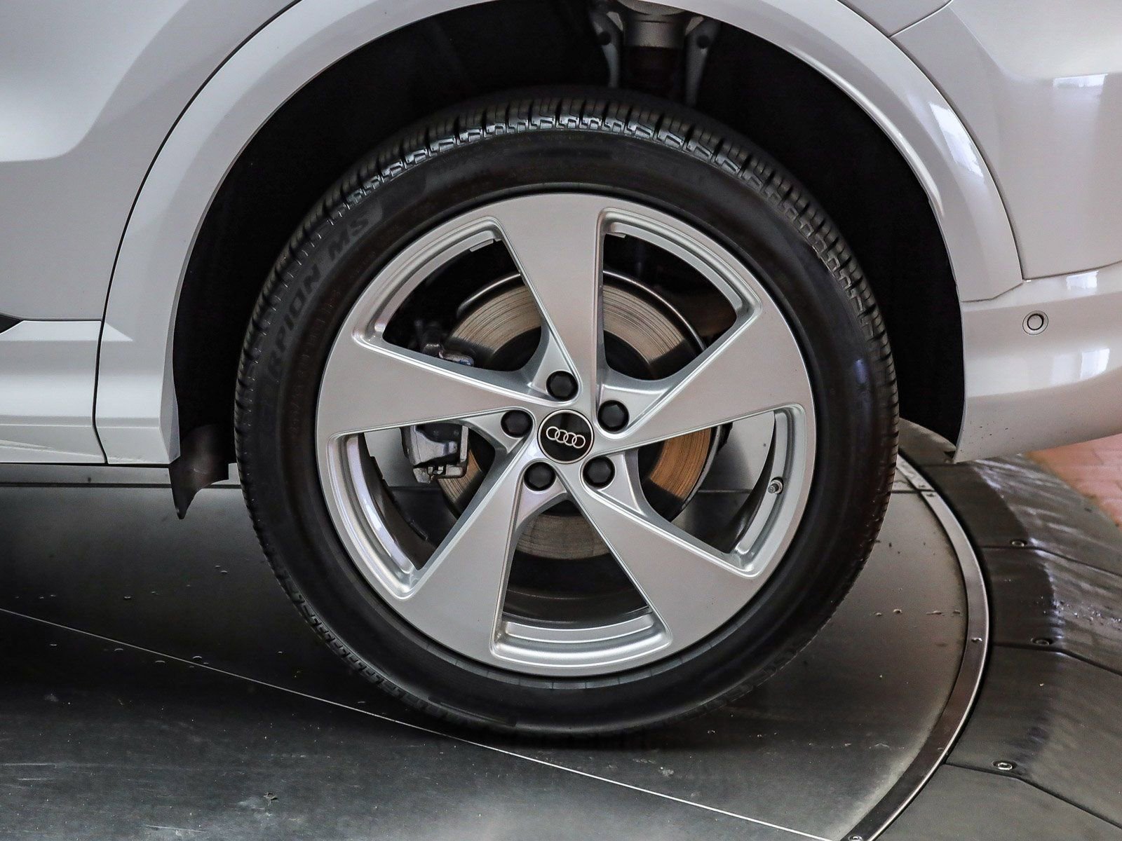 Certified 2025 Audi Q5 Premium Plus w/ Premium Plus image 11