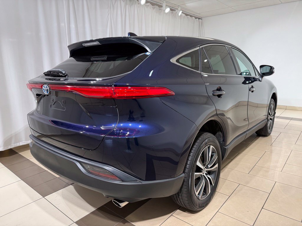 Certified 2023 Toyota Venza LE AWD/4WD image 5