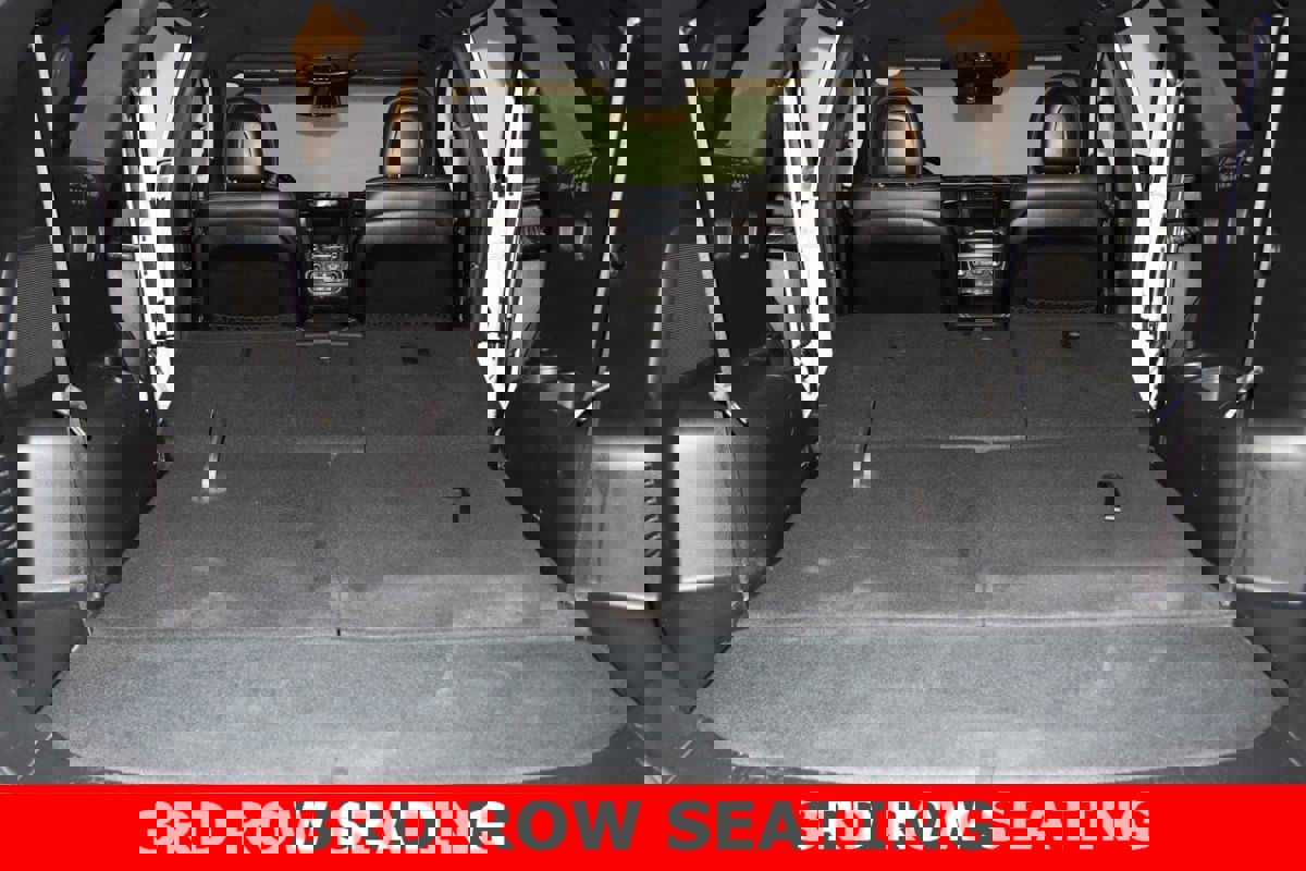 Used 2014 Kia Sorento SX w/ 3rd Row Package image 16