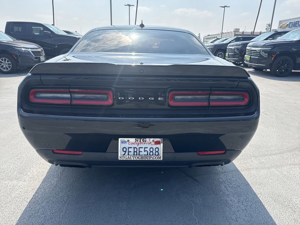 Used 2019 Dodge Challenger R/T RWD image 5