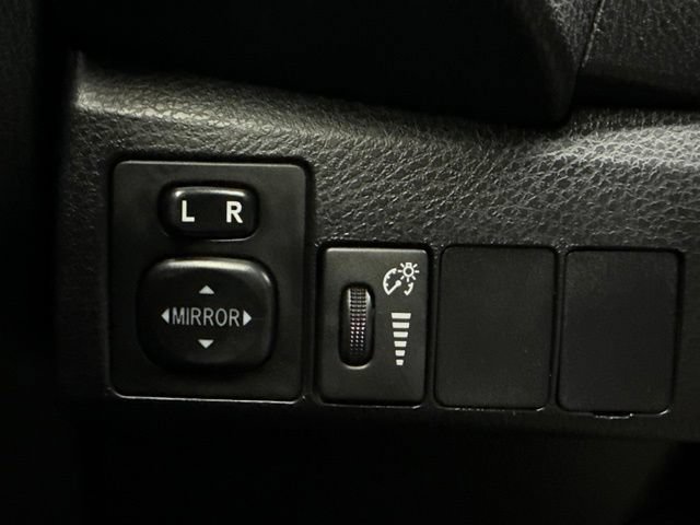 Used 2015 Toyota Corolla S FWD image 26