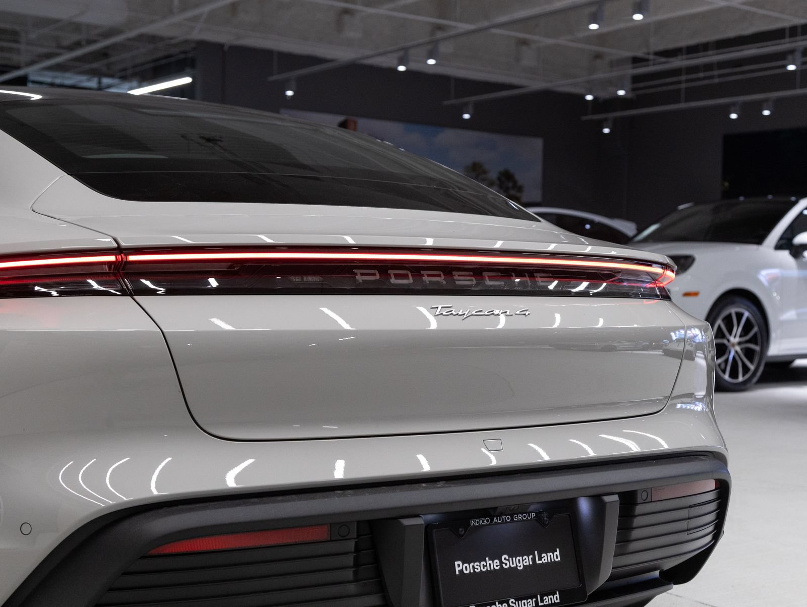 Certified 2026 Porsche Taycan AWD/4WD image 32