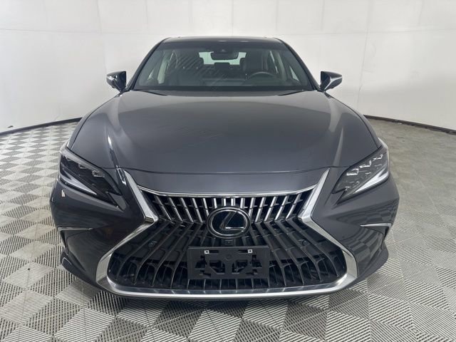 Used 2023 Lexus ES 300h Ultra Luxury w/ Accessory Package (Z2) FWD image 2