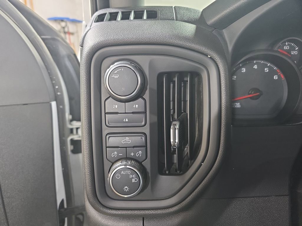 Used 2021 Chevrolet Silverado 2500 W/T w/ WT Convenience Package image 24