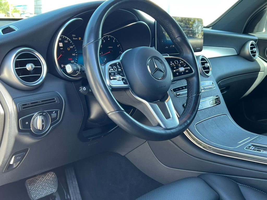 Used 2022 Mercedes-Benz GLC 300 4MATIC w/ Driver Assistance Package image 16