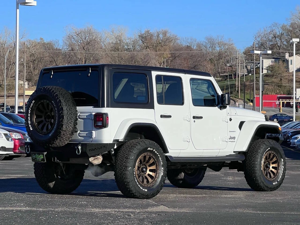 Used 2020 Jeep Wrangler Unlimited Sahara w/ Uconnect 4C Nav & Sound Group AWD/4WD image 7