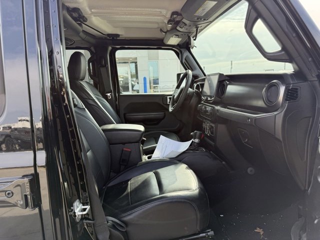 Used 2023 Jeep Gladiator Sport image 10