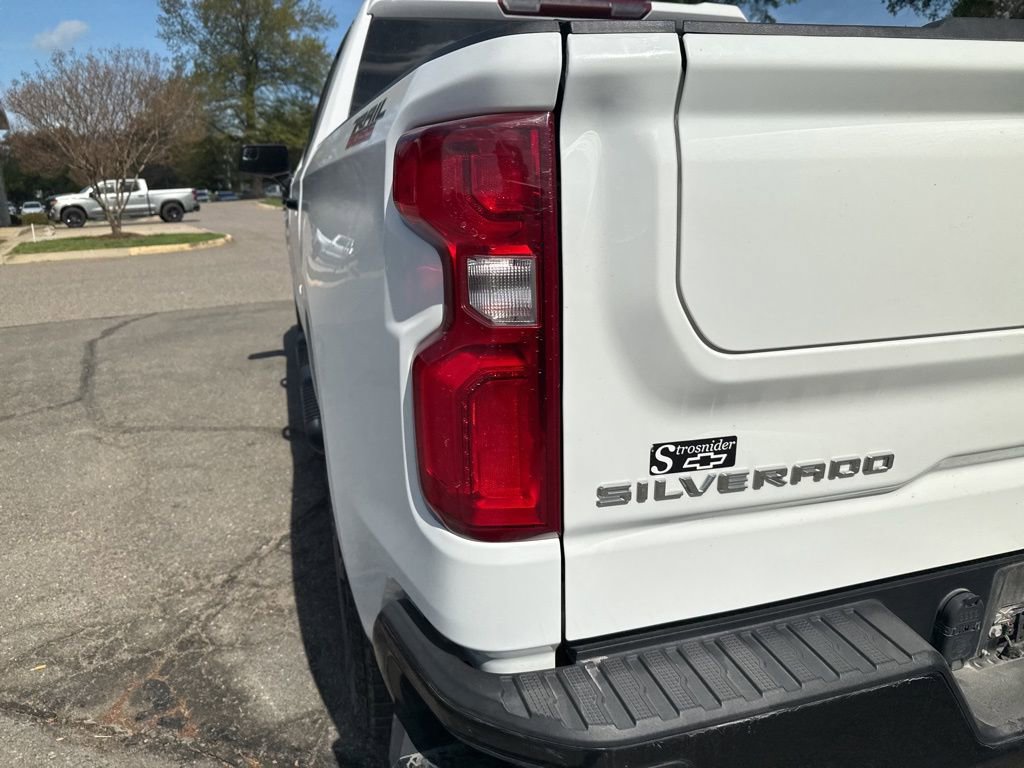 Used 2023 Chevrolet Silverado 1500 LT Trail Boss w/ Protection Package AWD/4WD image 8