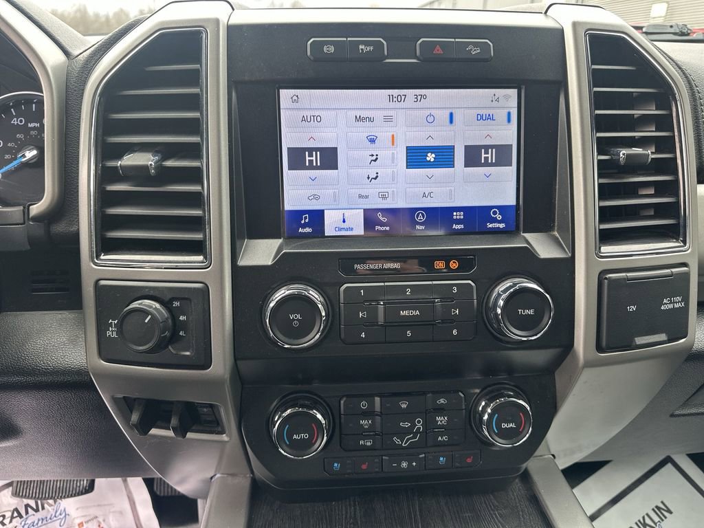 Used 2021 Ford F350 Lariat w/ Chrome Package image 22