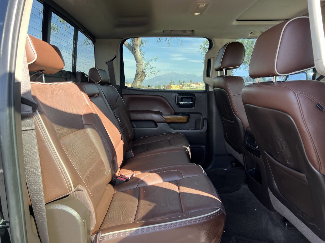 Used 2014 Chevrolet Silverado 1500 High Country w/ High Country Premium Package image 27