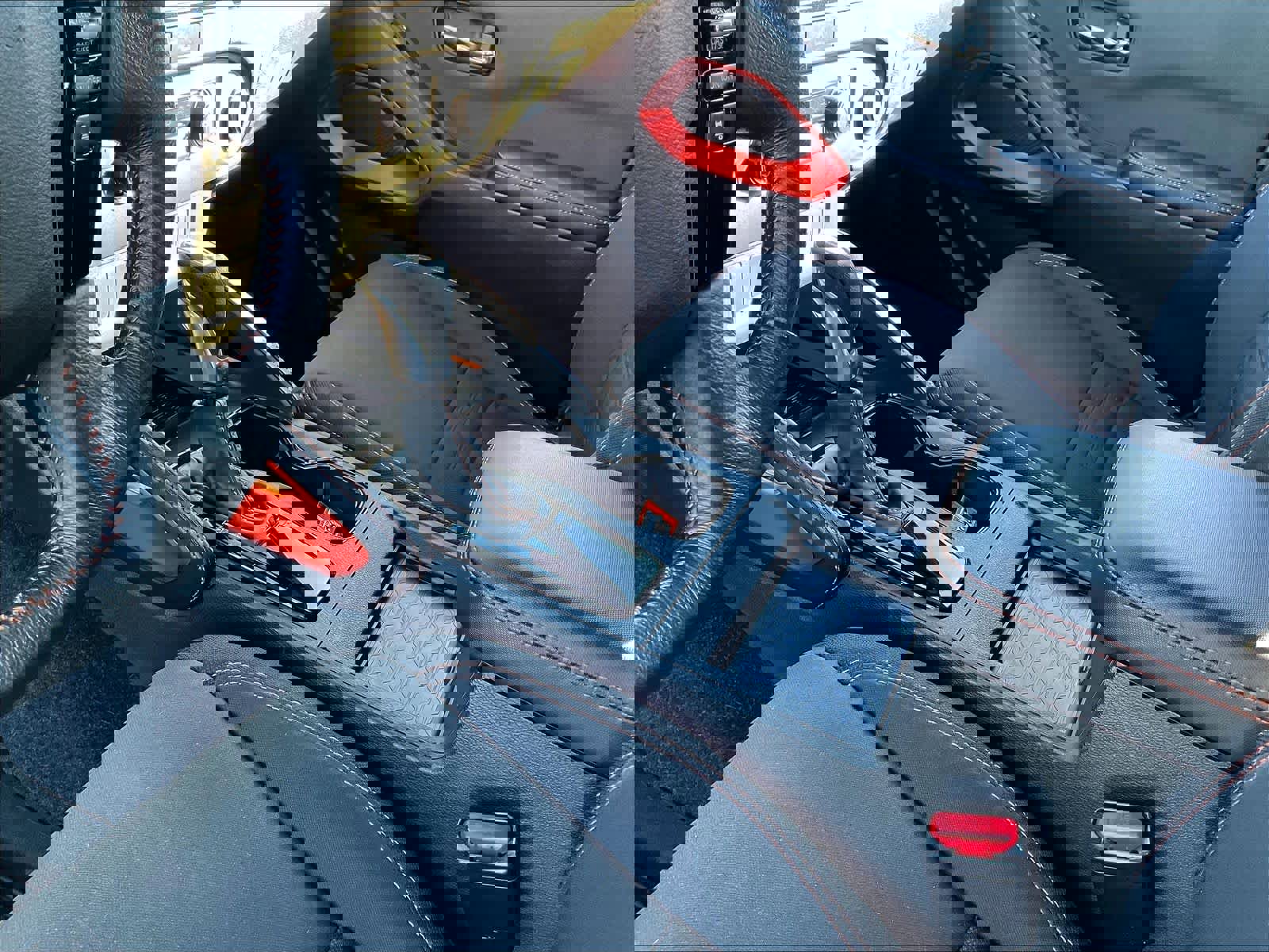 Used 2024 Nissan Frontier PRO-4X w/ Technology Package image 19