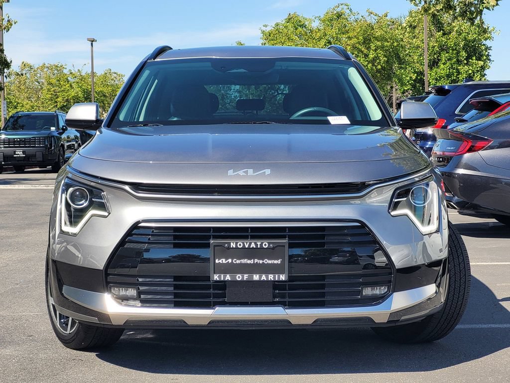 Used 2025 Kia Niro EX Touring FWD image 2