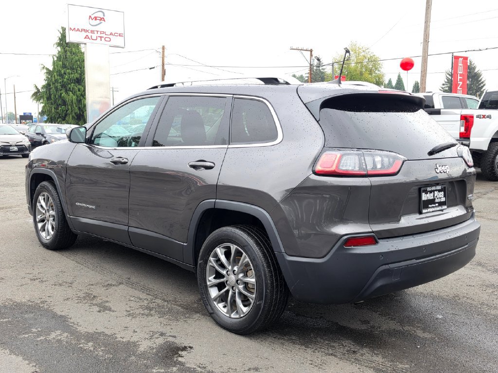 Used 2019 Jeep Cherokee Latitude Plus FWD image 4