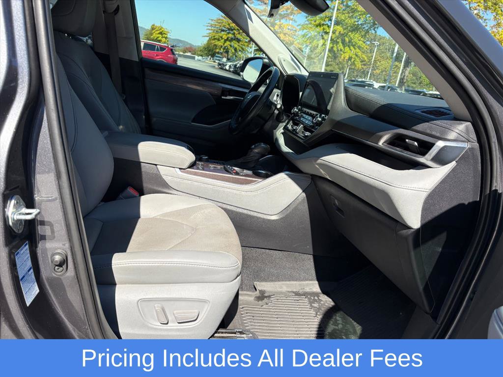 Used 2020 Toyota Highlander Limited AWD/4WD image 18