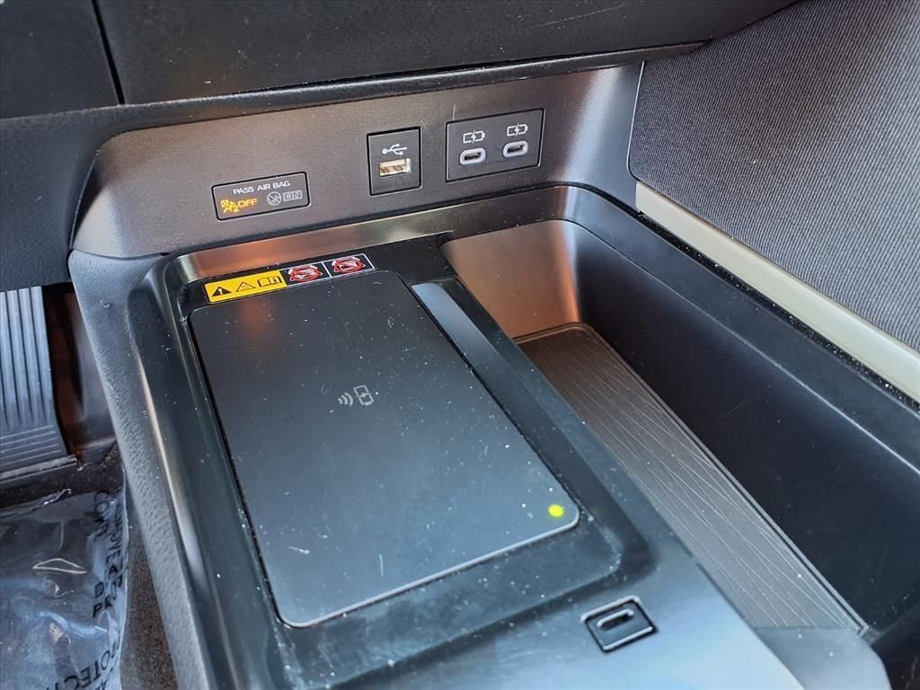 Used 2025 Toyota Camry XSE image 8