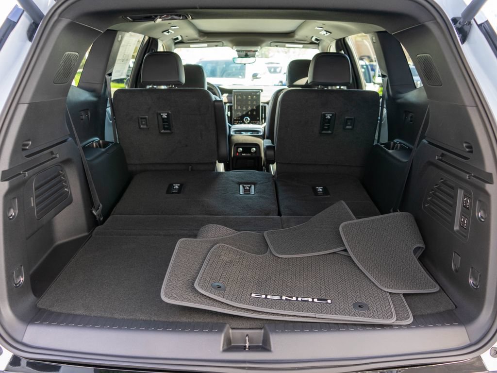 New 2026 GMC Acadia Denali w/ Super Cruise Package AWD/4WD image 33