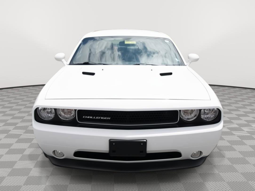Used 2013 Dodge Challenger SXT Plus RWD image 2